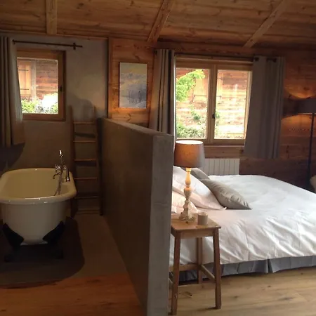 Artemisia Chalet *
